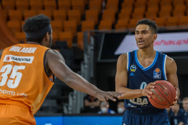 费莱尼等身 费莱尼等身